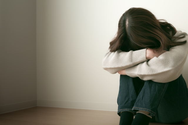 子どもに発達障害があることがわかり絶望する母親