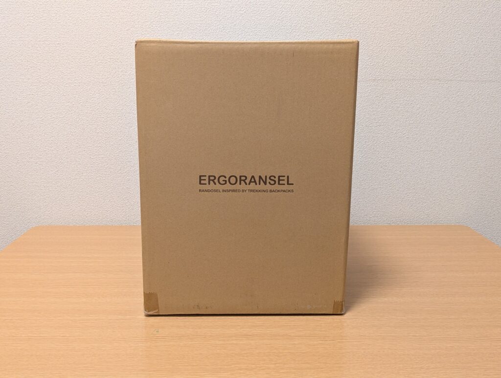 エルゴランセルのレンタル品を注文し、ダンボールに入れられて自宅に届いたときの実際の写真