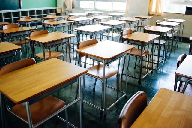 小学校の教室の風景